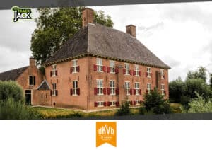 Vehicle tracking systems at De Kabath